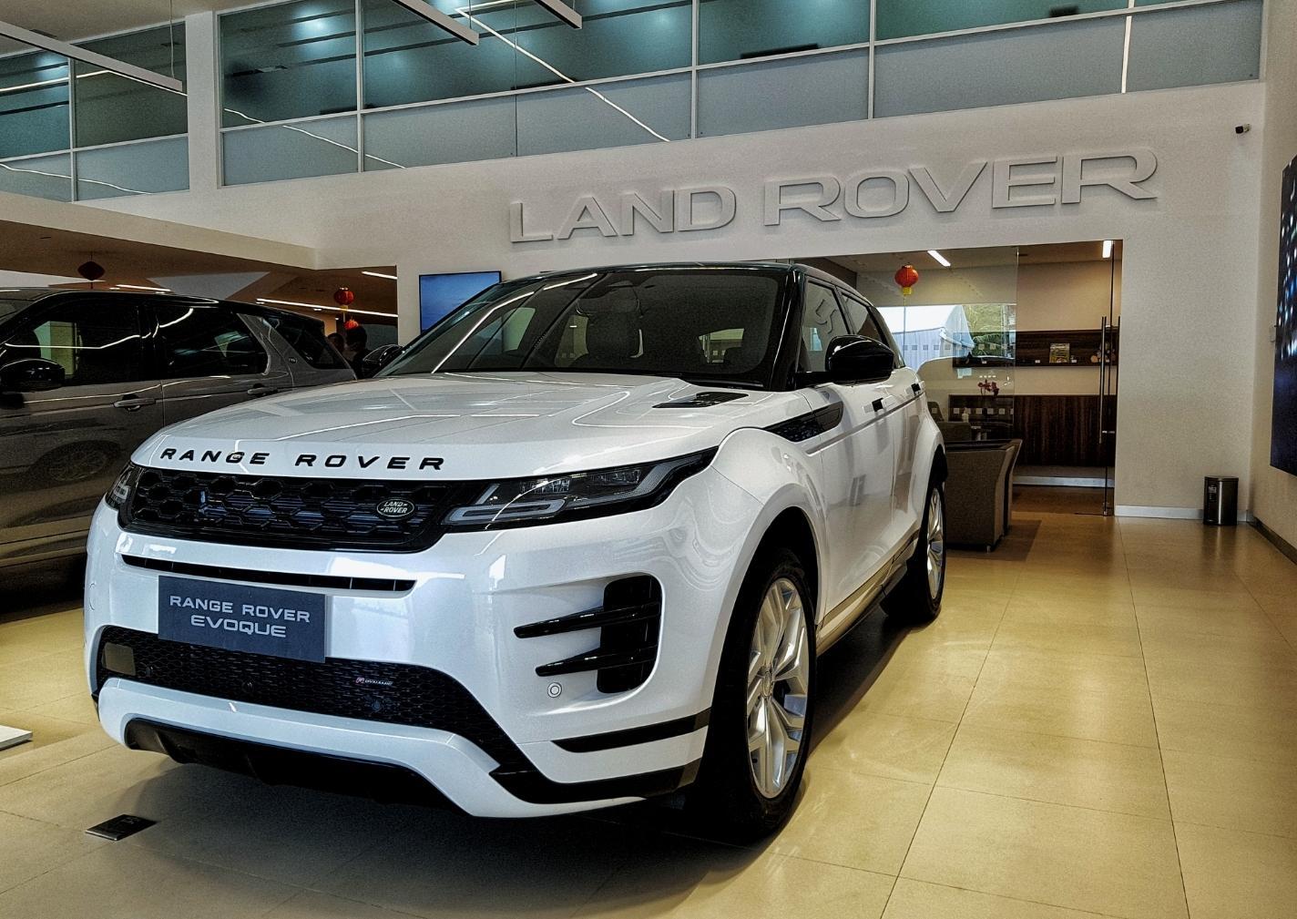 showroom Jaguar Land Rover