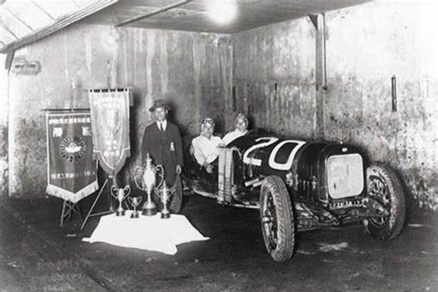Art Daimler, mobil balap pertama yang digawangi Honda