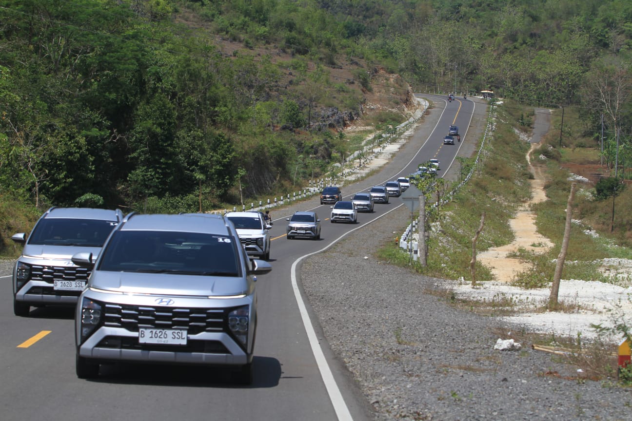 Hyundai Stargazer X Pantai Selatan