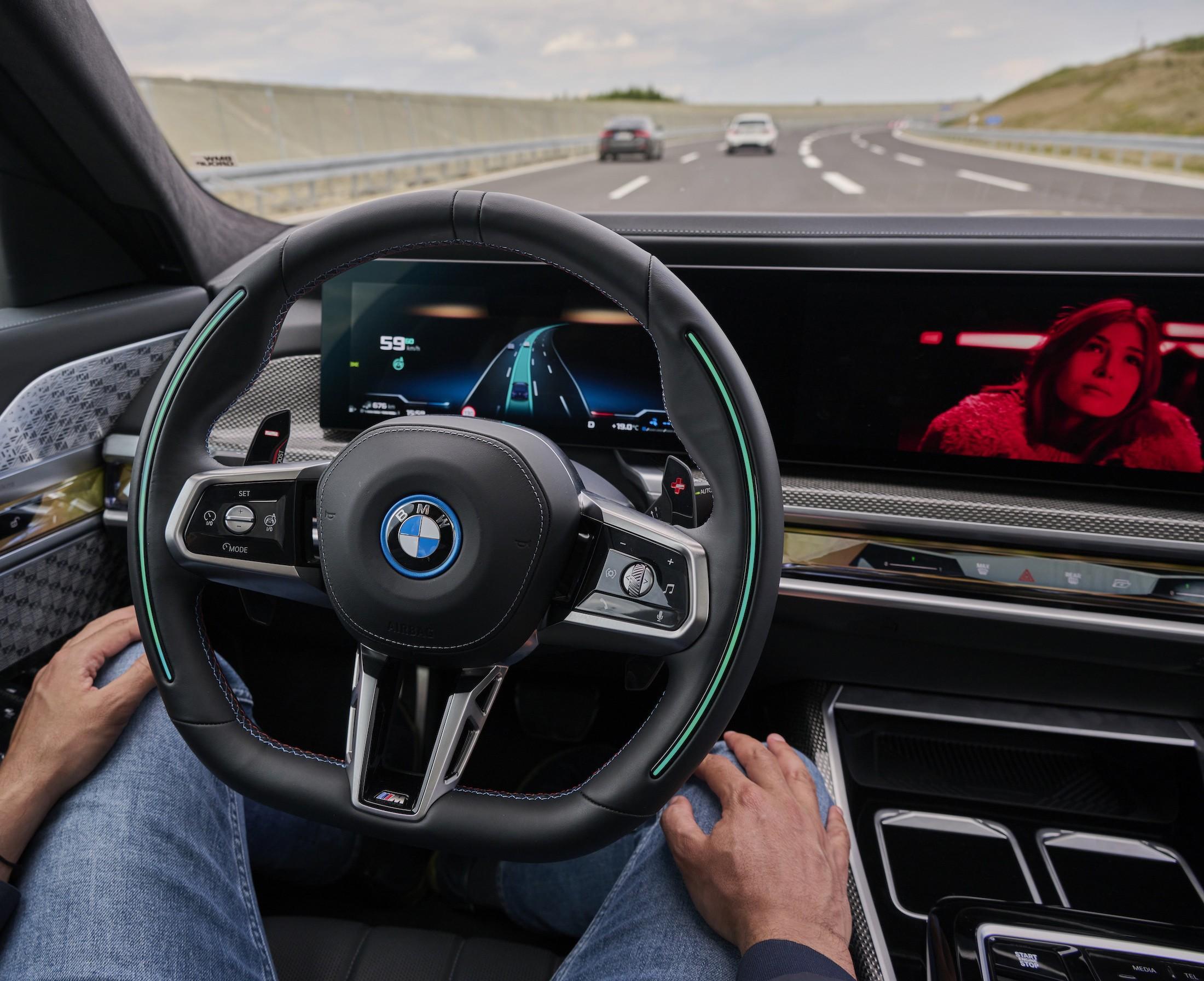 bmw 7 series gets the level 3 automated driving will be able to drive itself in the dark 6