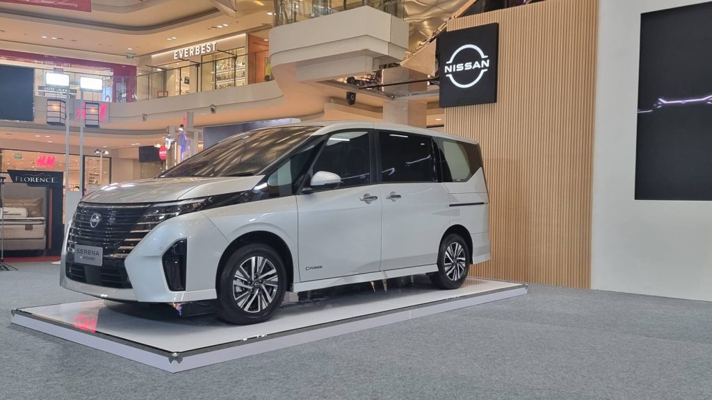 Nissan Serena e-power di Semarang