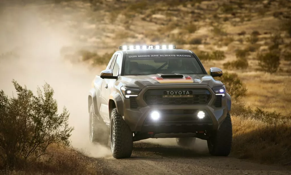 Toyota Tacoma TRD Pro untuk Baja 1000