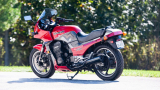 Kawasaki-GPZ900R-Ninja-red-rear