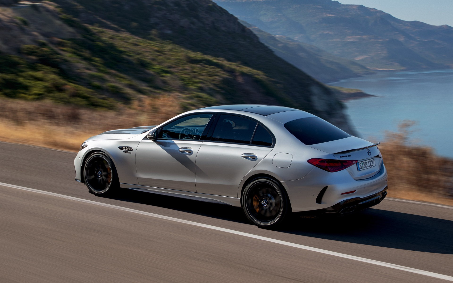 Mesin MErcedes-AMG 4-silinder turbo terlalu mahal untuk di-upgrade. 