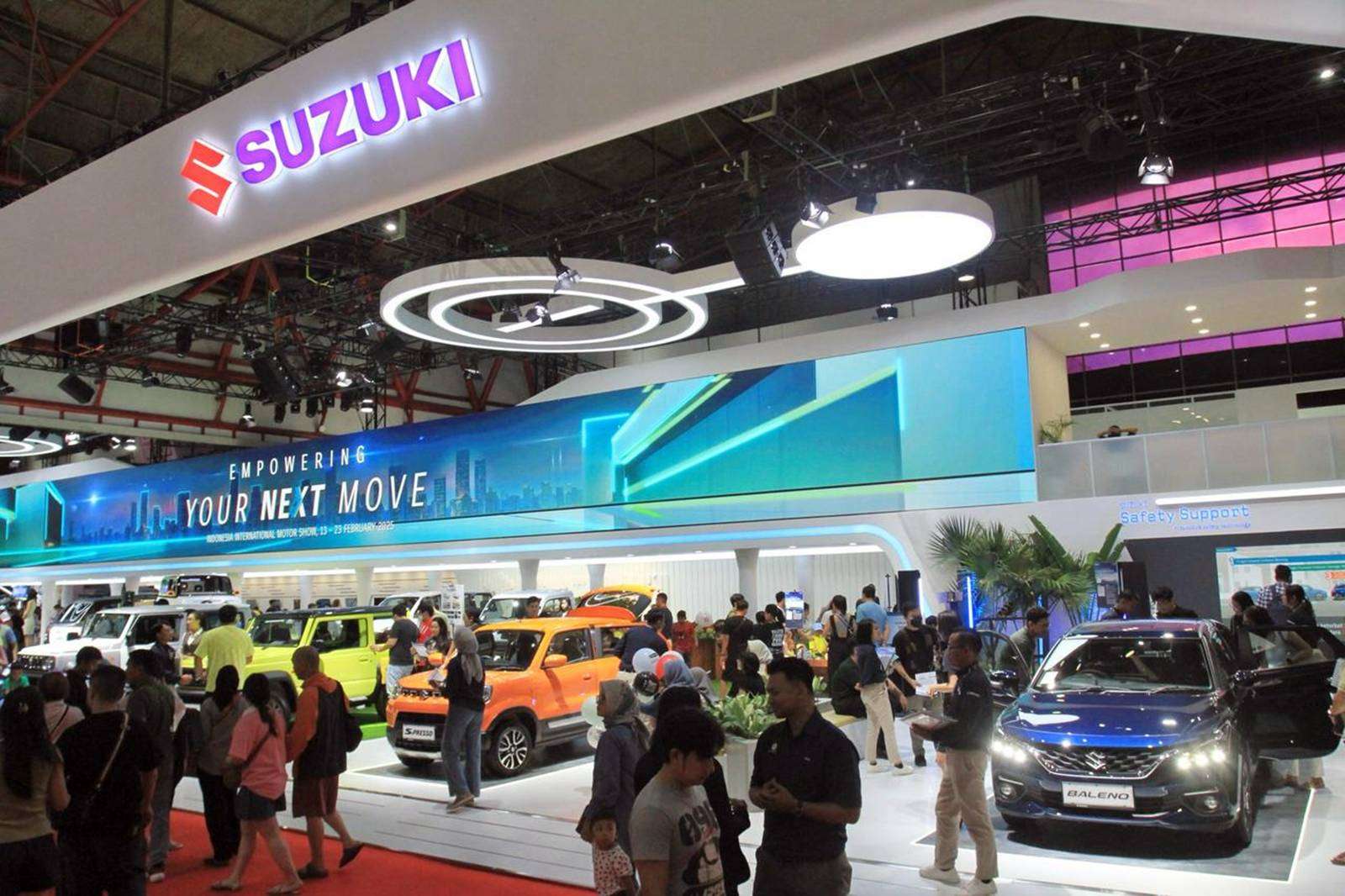 Deretan mobil Suzuki di IIMS 2025