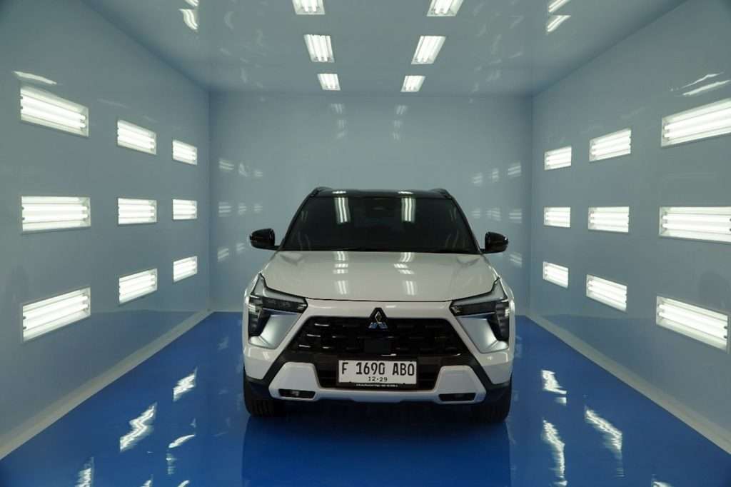 Bengkel Mitsubishi untuk bodi dan cat.