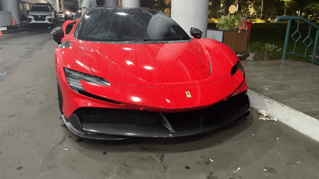 mobil ketua pn jaksel