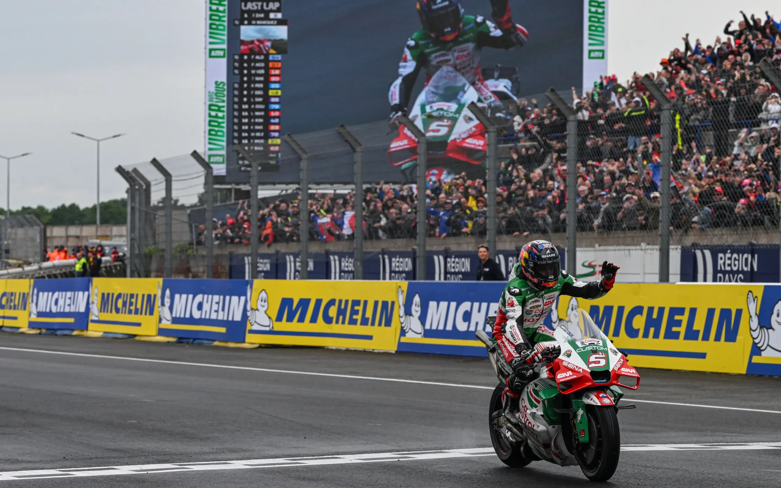 Johann Zarco juara di MotoGP Prancis 2025. Photo: MotoGP.com