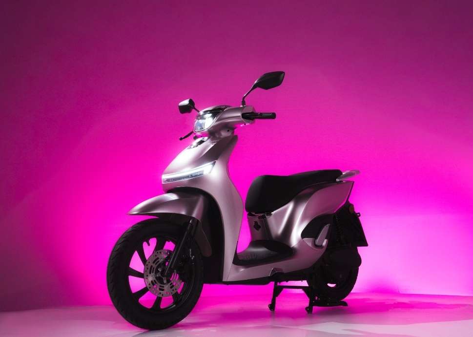 Motor listrik Adora rakitan Indomobil.