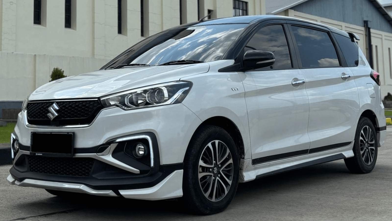 Penjualan mobil hybrid Suzuki bulan April 2025