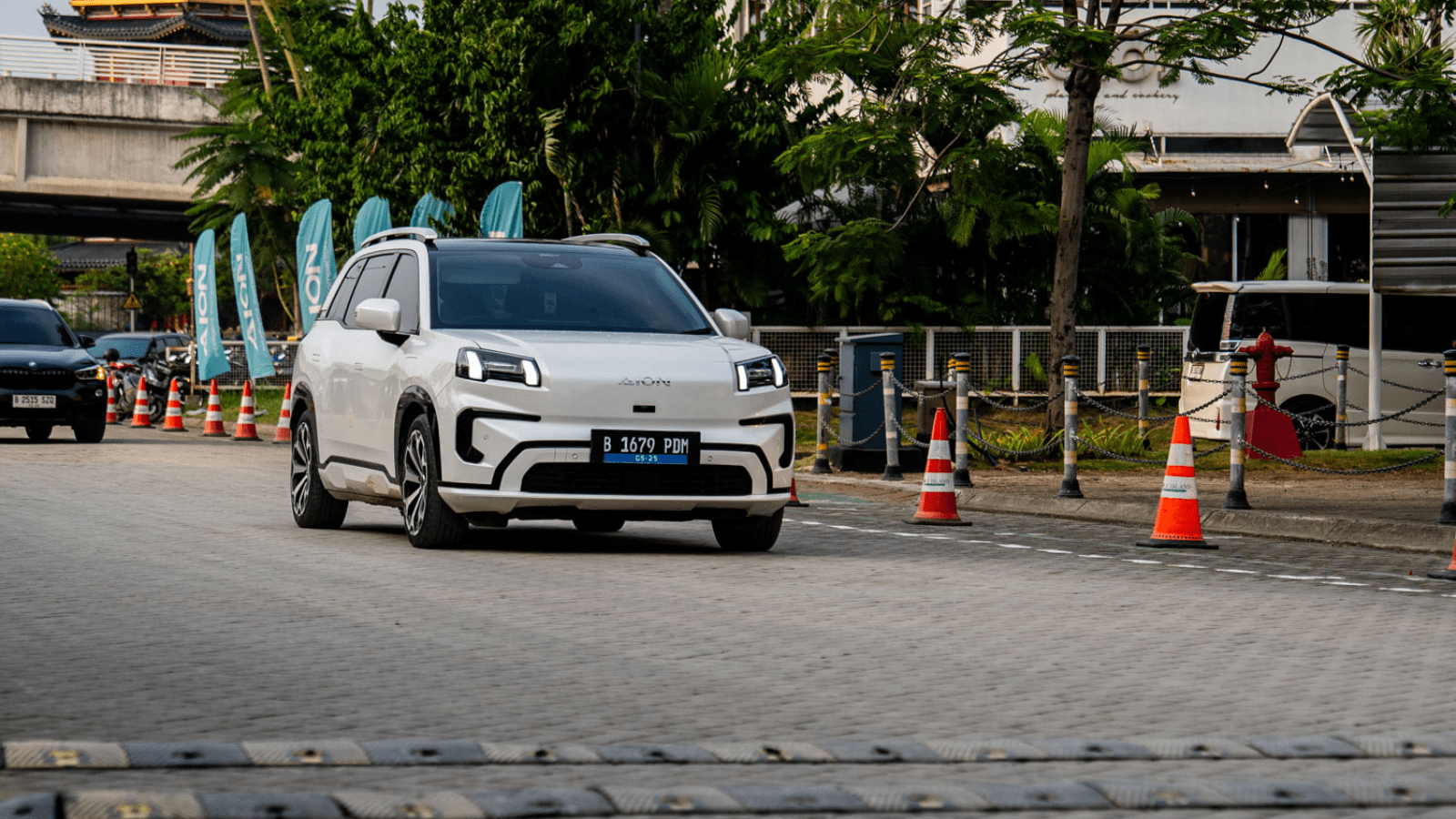AION Driveperience hadir di Bintaro Xchange