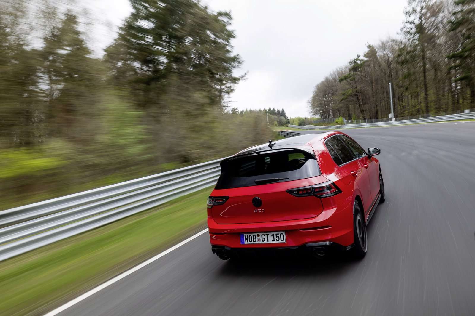 VW Golf GTI terbaru dengan peningkatan signifikan, Edition 50. 
