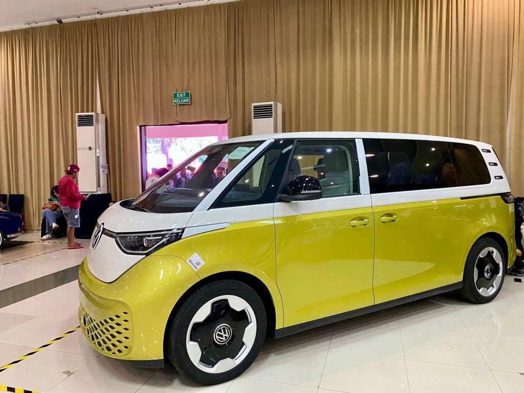 VW ID.Buzz di Bandung LAutan VW 3