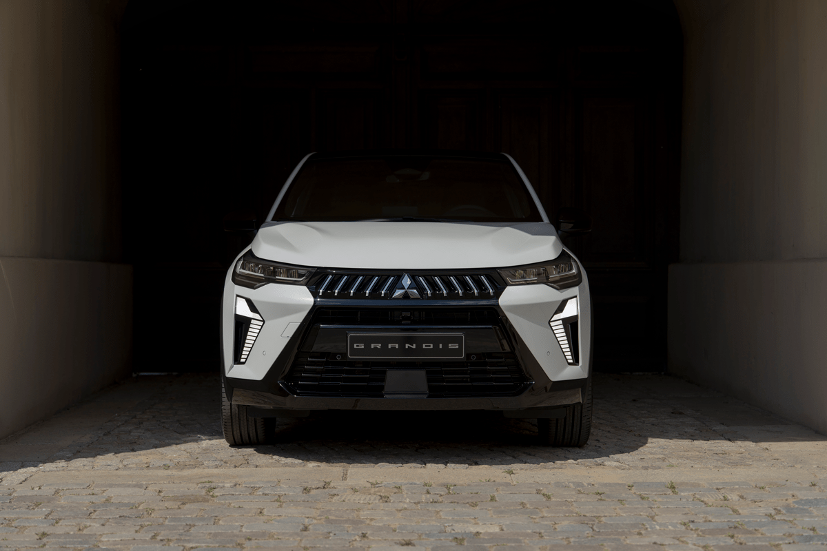Mitsubishi Grandis 2025.