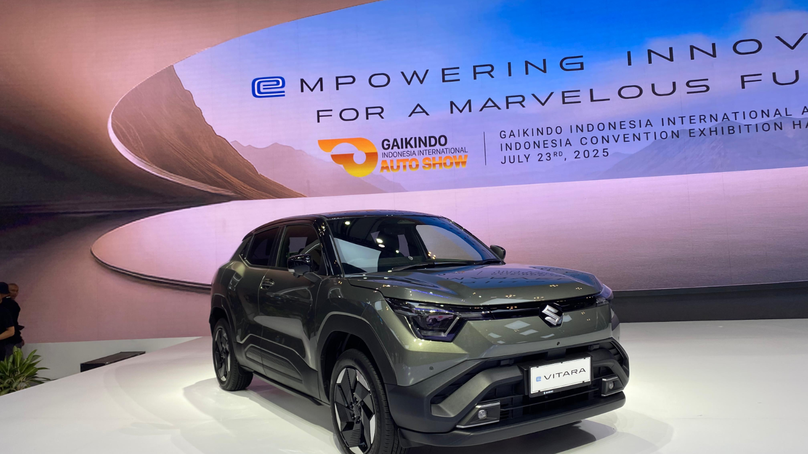 mobil listrik suzuiki e-vitara