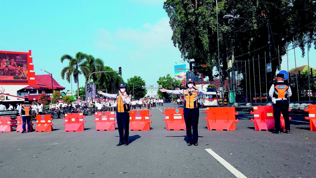 Pengalihan arus lalu lintas demo di DPR