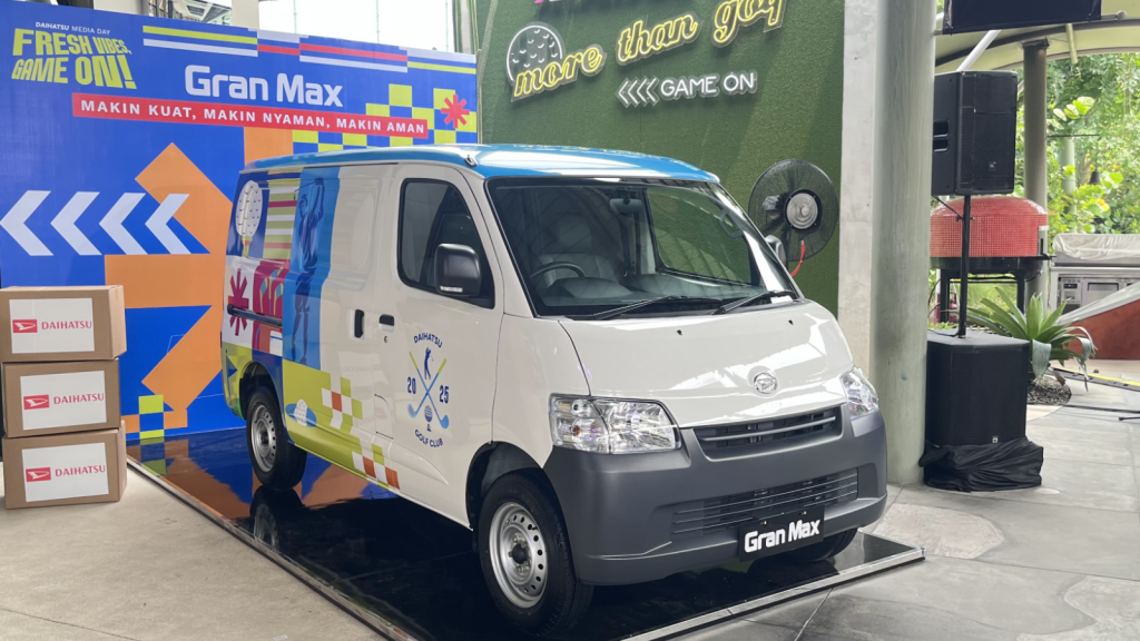 Harga Daihatsu Gran Max Blind Van AT