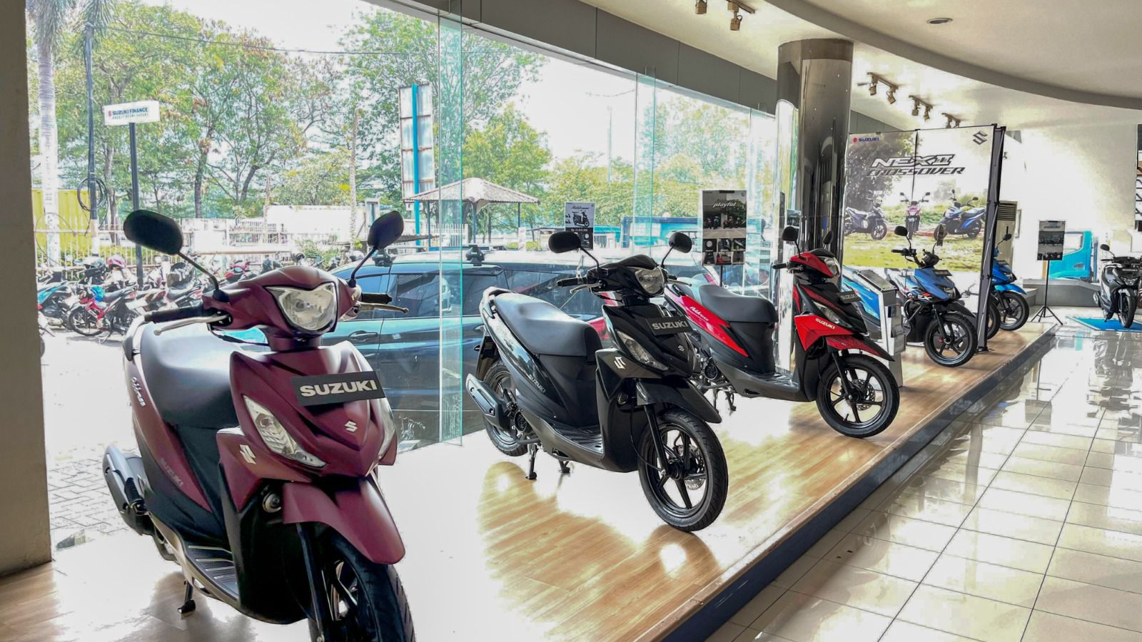 wajah baru dealer suzuki motor