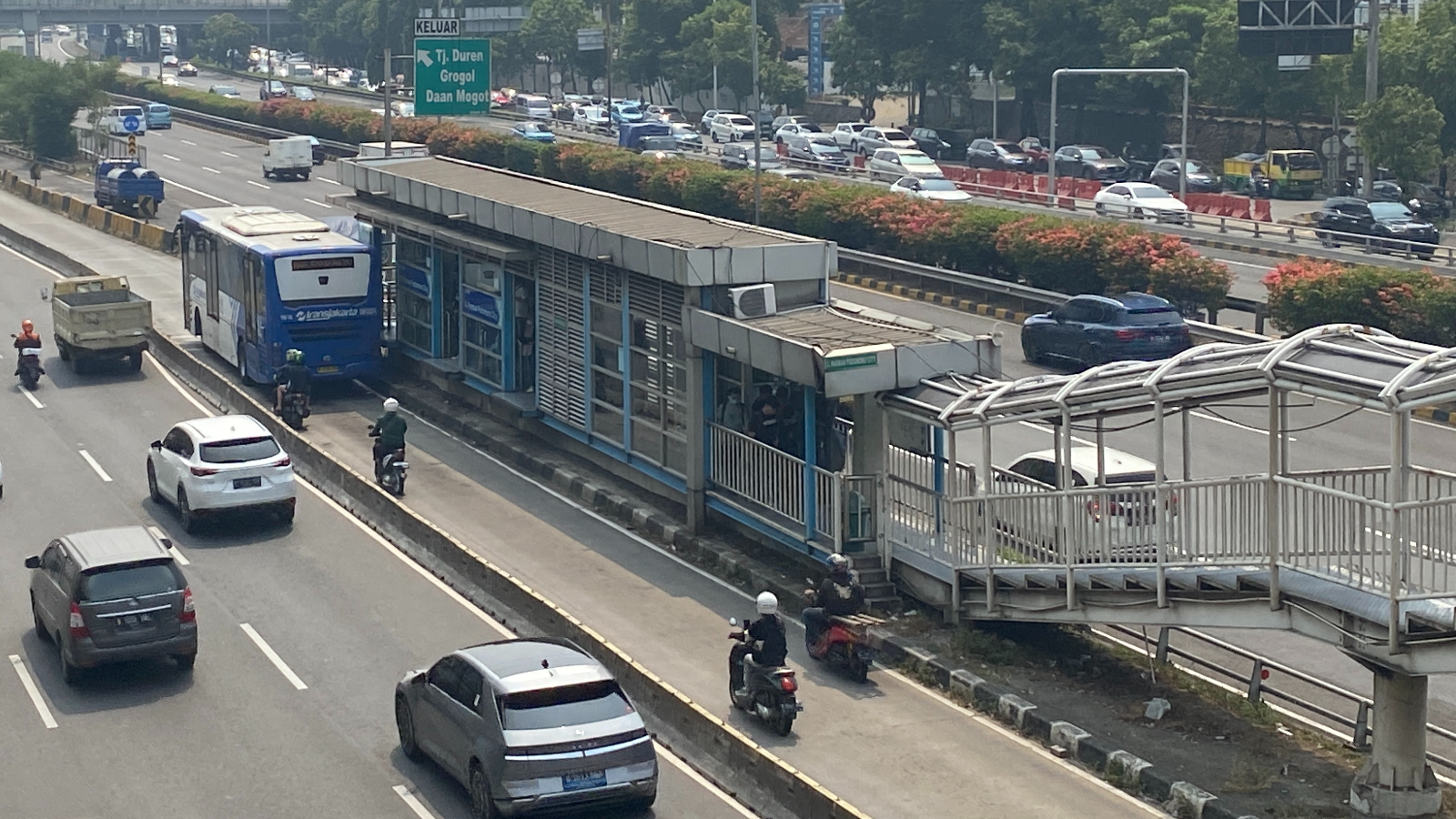 gerbang Tol Dalam Kota Jakarta ditutup