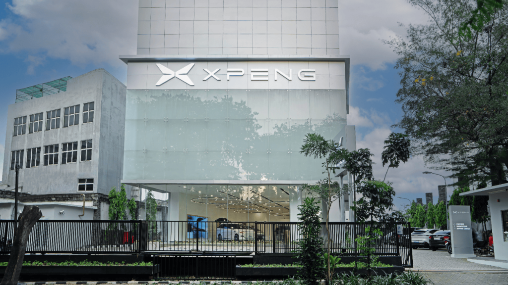flagship dealer xpeng pondok indah