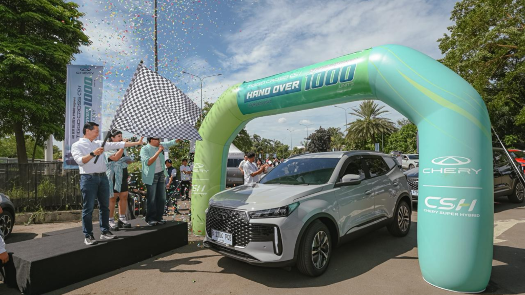 Delivery Chery Tiggo Cross CSH Hybrid