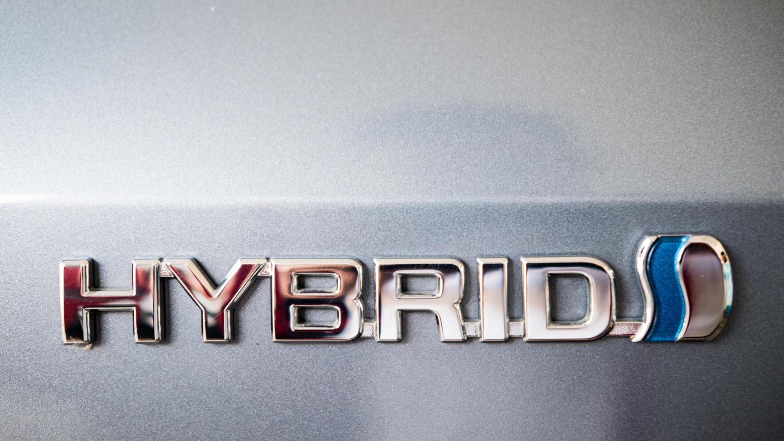 Prediksi harga Toyota Veloz Hybrid