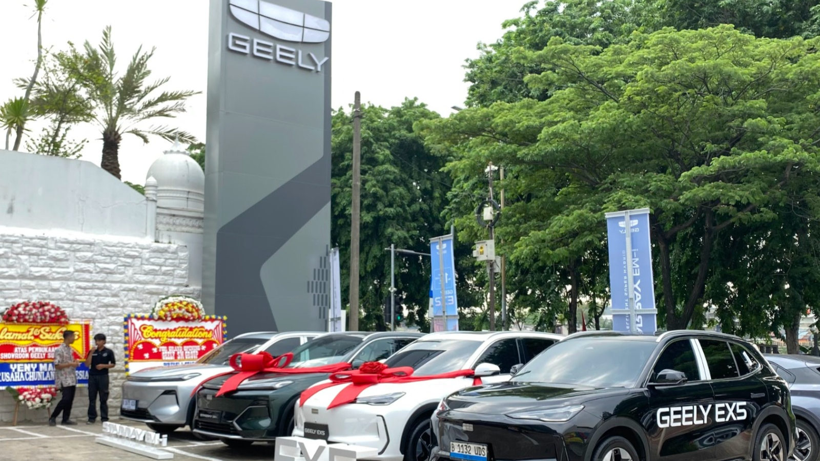 dealer geely sm group sunter