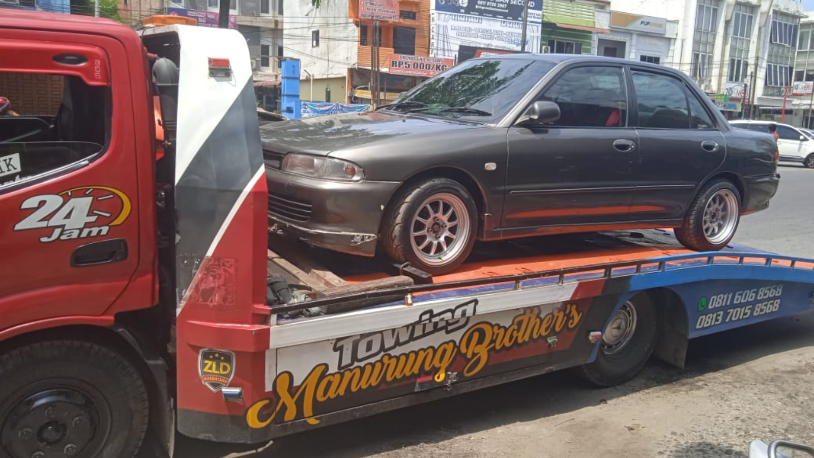 Cara klaim asuransi mobil terendam banjir