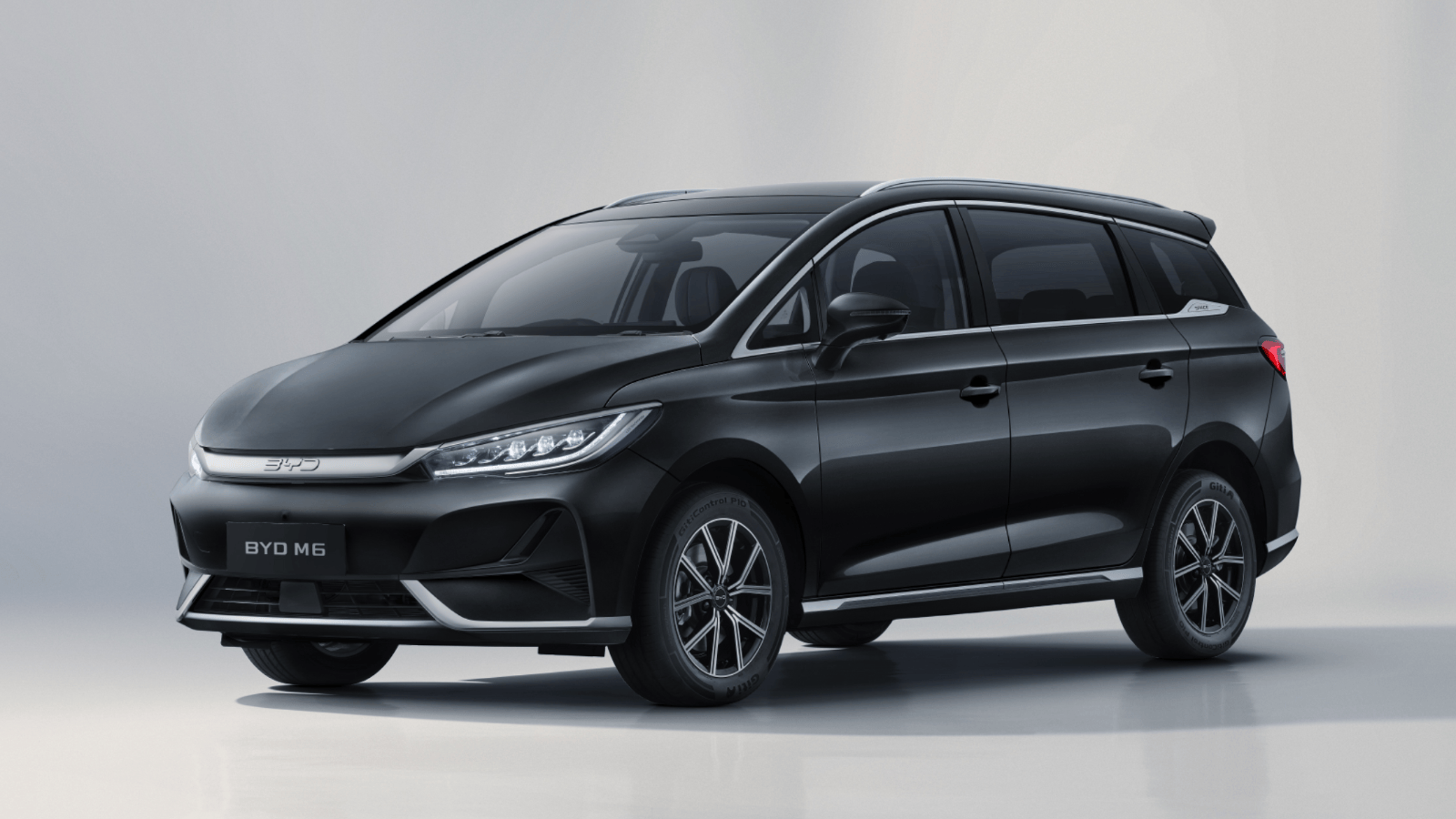 Rekomendasi mobil listrik untuk liburan