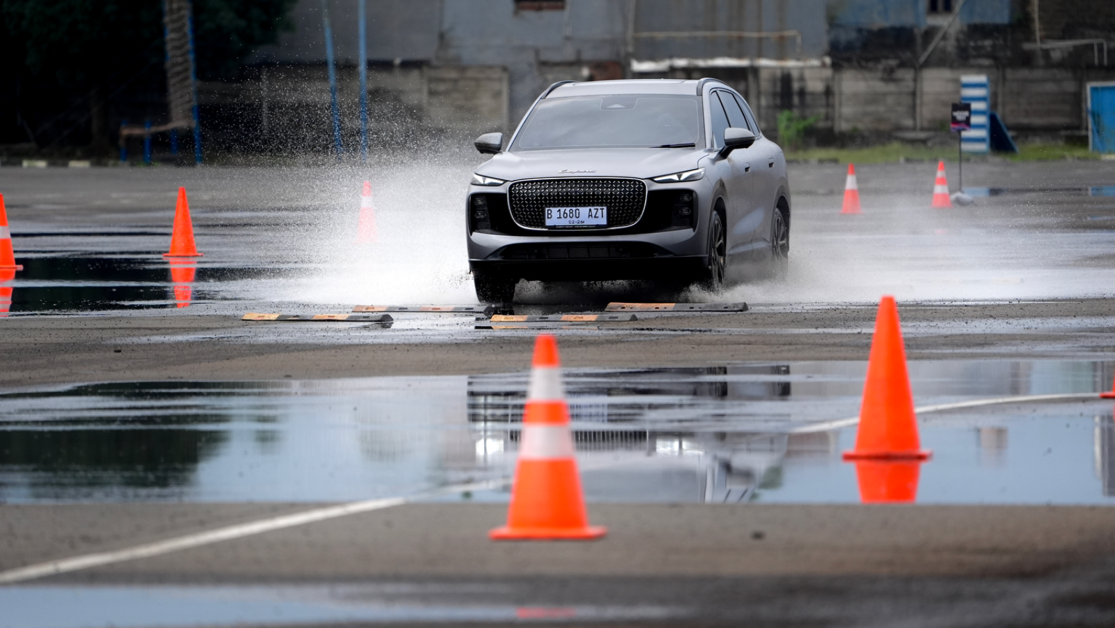 First drive lepas l8