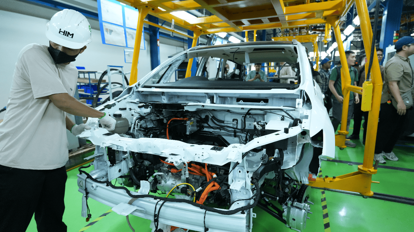 Pabrik perakitan mobil Aletra