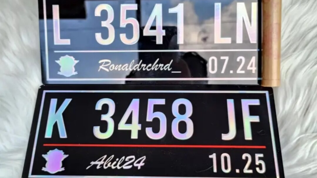 pelat nomor kendaraan palsu