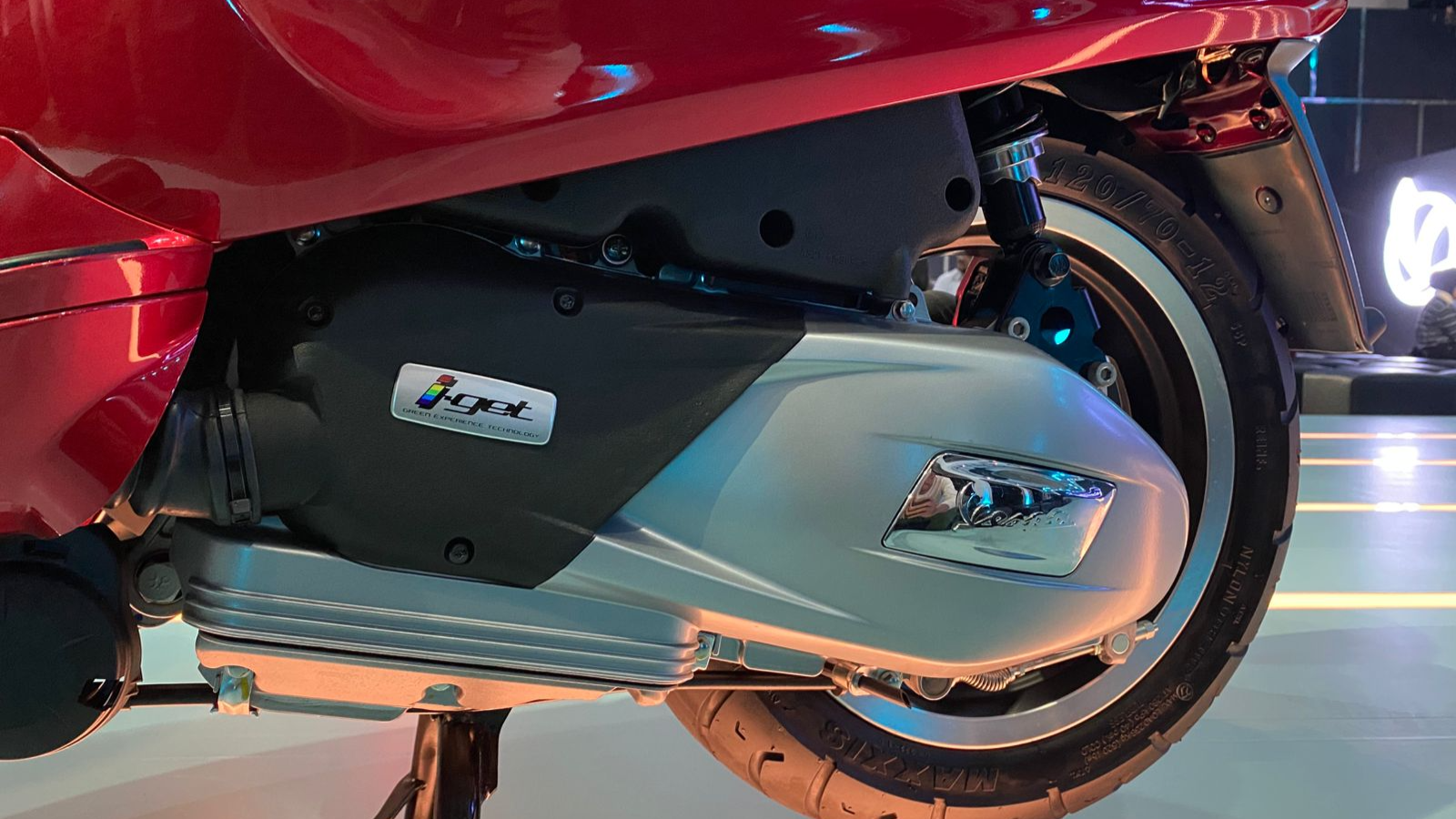 Harga Vespa Primavera dan Sprint terbaru 2026