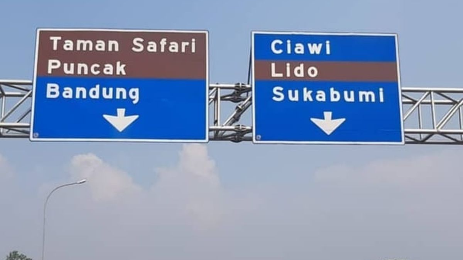 arti warna rambu jalan tol