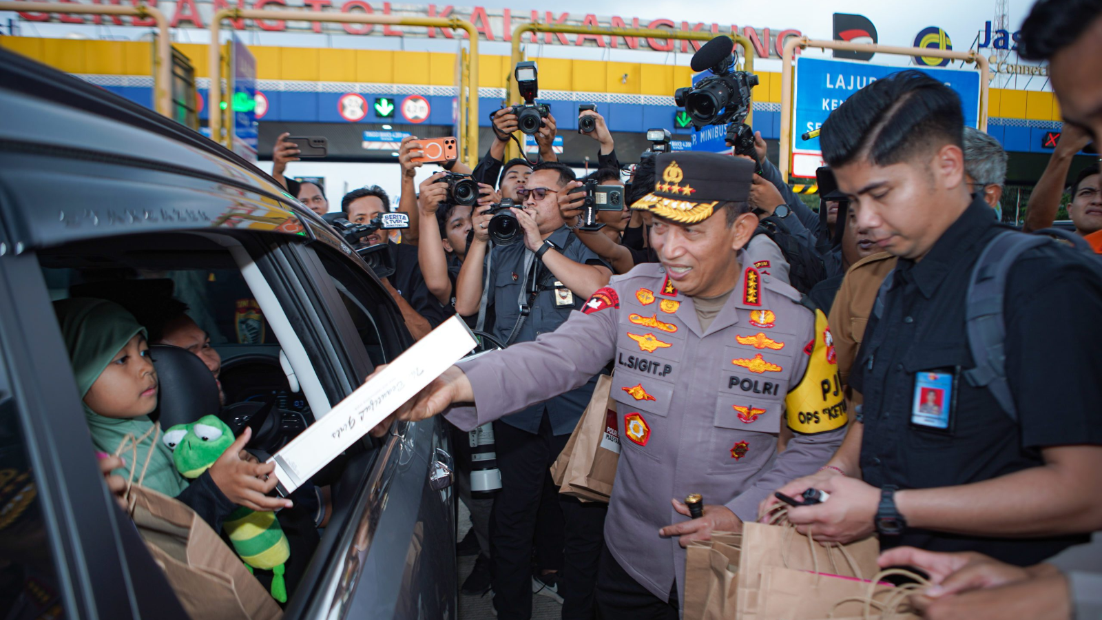 Publik puas dengan layanan Polri