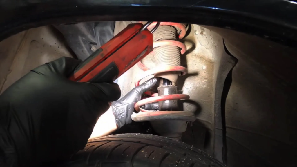 penyebab shockbreaker mobil bocor