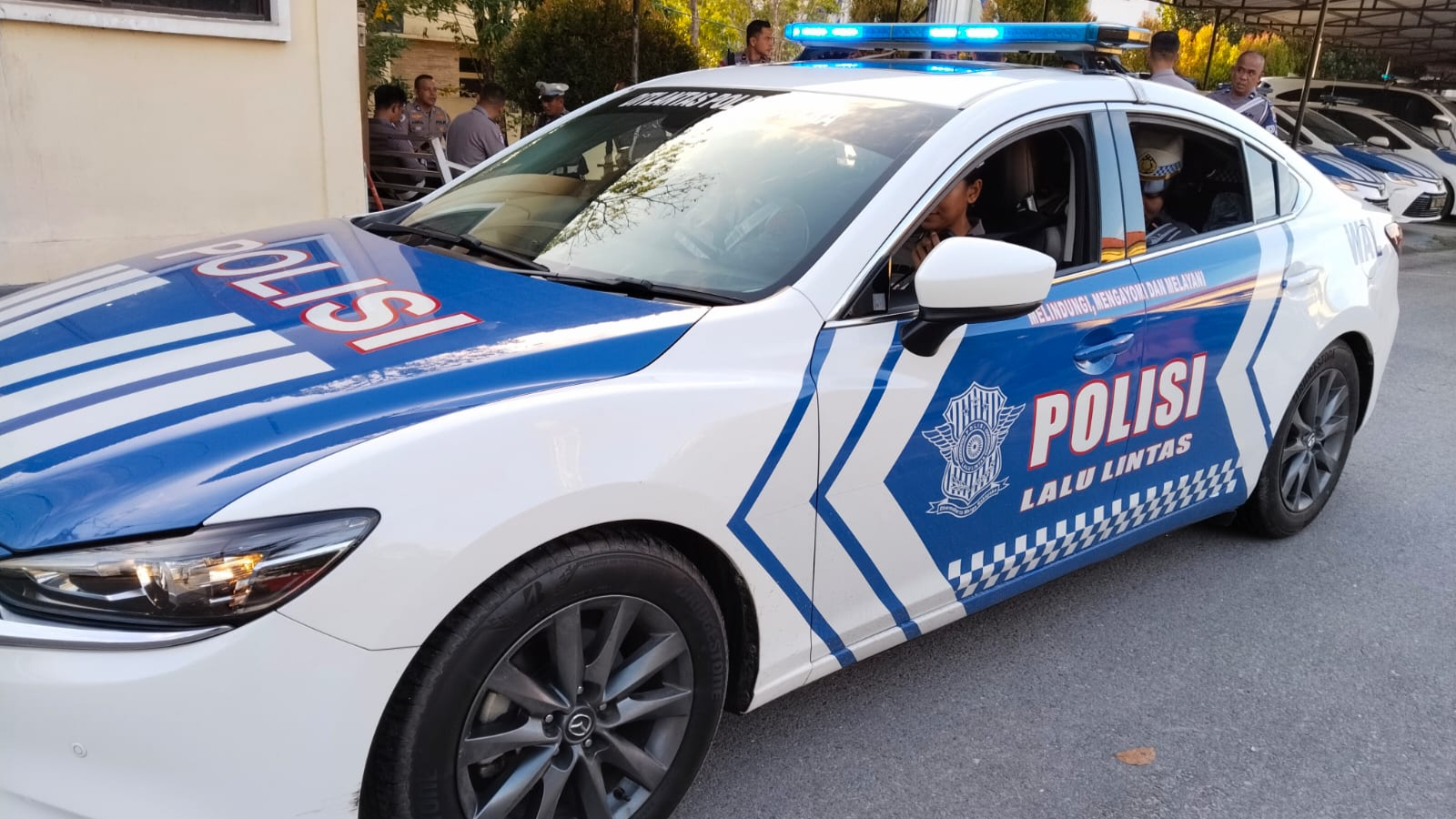 layanan polisi 110